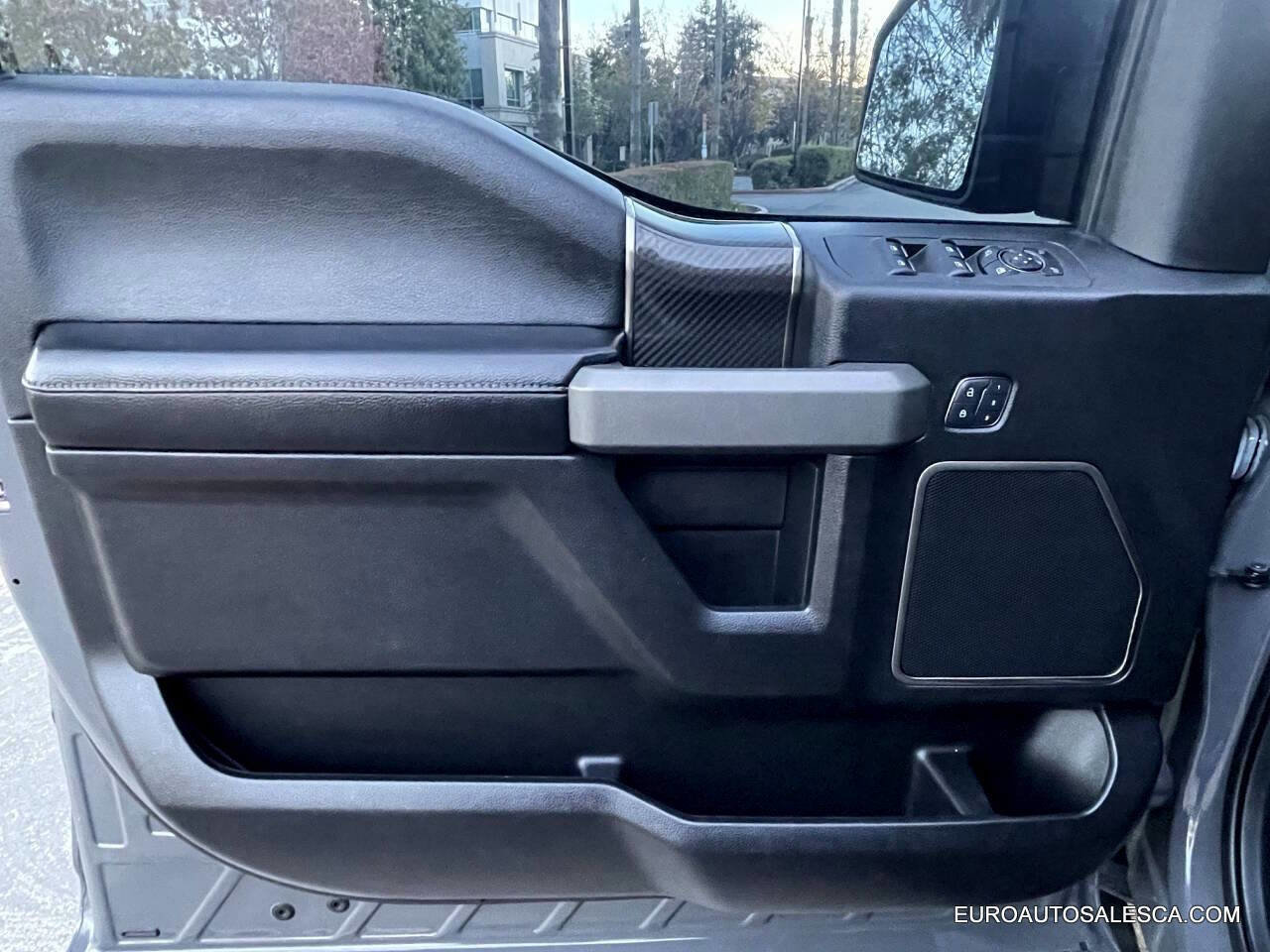 Used 2018 Ford F150 Raptor w/ Equipment Group 802A Luxury image 37