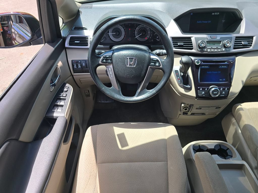 Used 2016 Honda Odyssey SE image 18