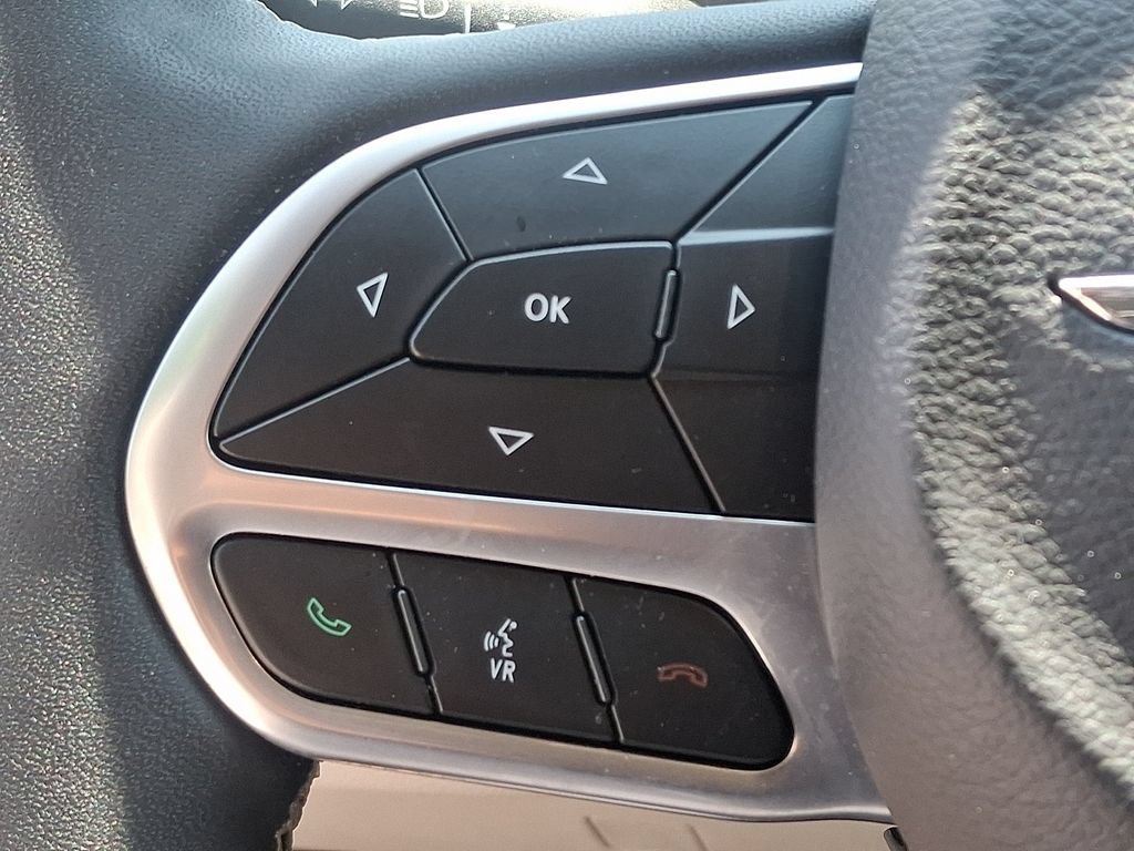 Used 2024 Chrysler Voyager LX FWD image 21