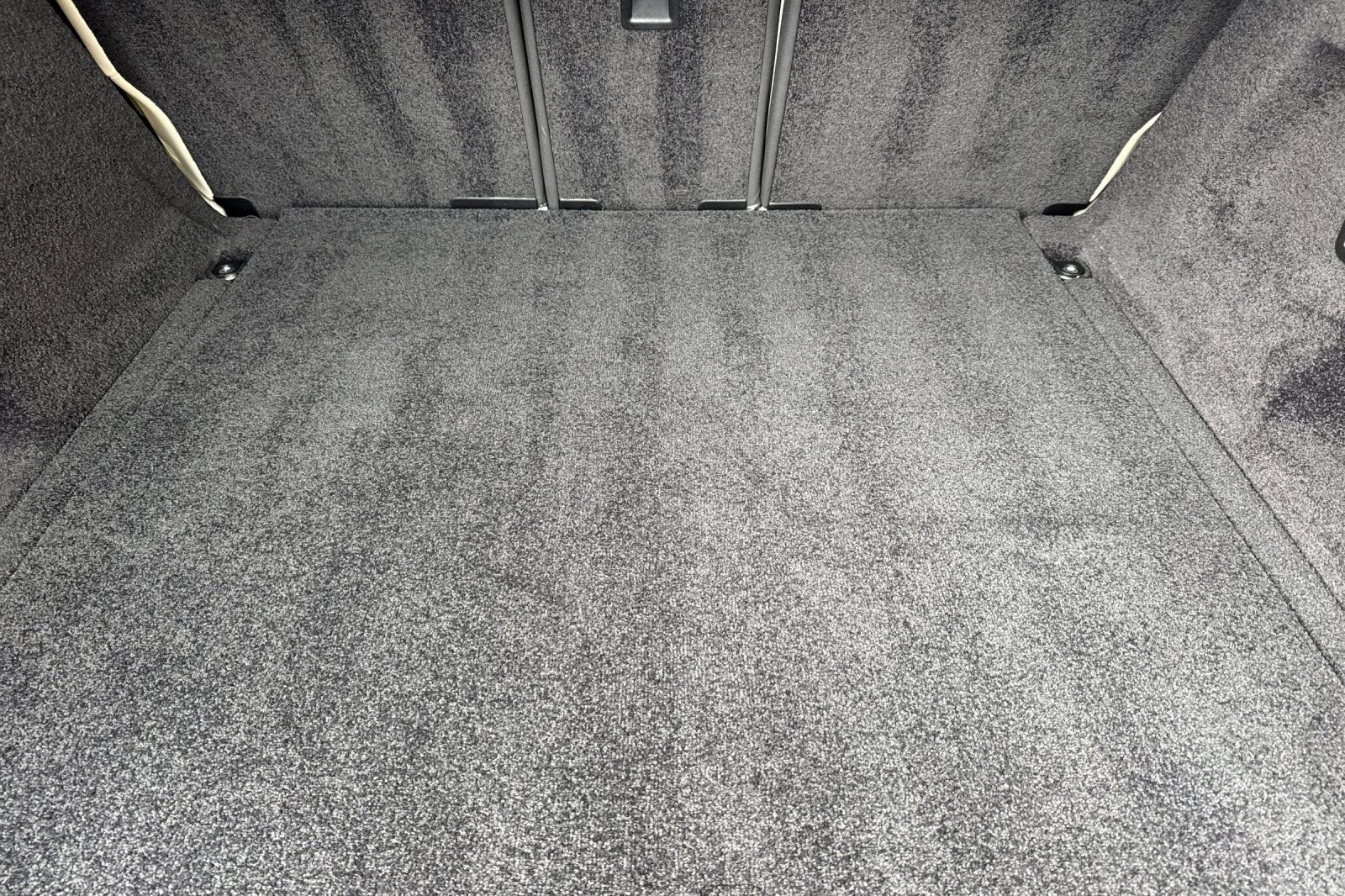 Used 2023 Land Rover Range Rover SE image 16