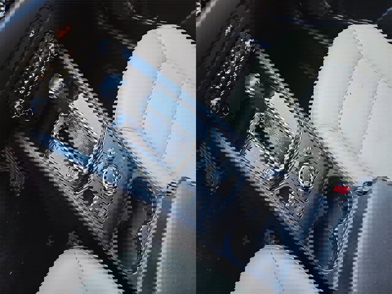 Used 2021 MAZDA CX-5 Touring image 24