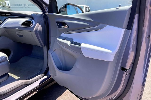 Used 2022 Chevrolet Bolt EUV Premier FWD image 22