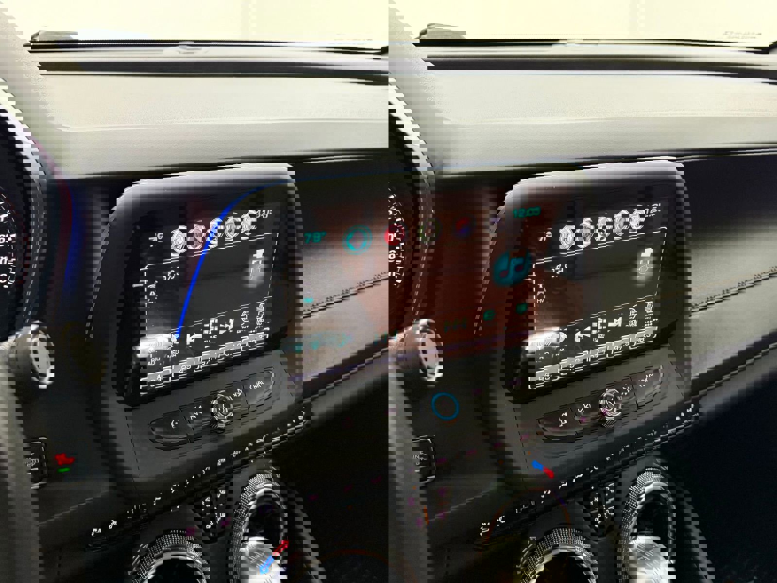 Used 2016 Chevrolet Camaro SS image 17