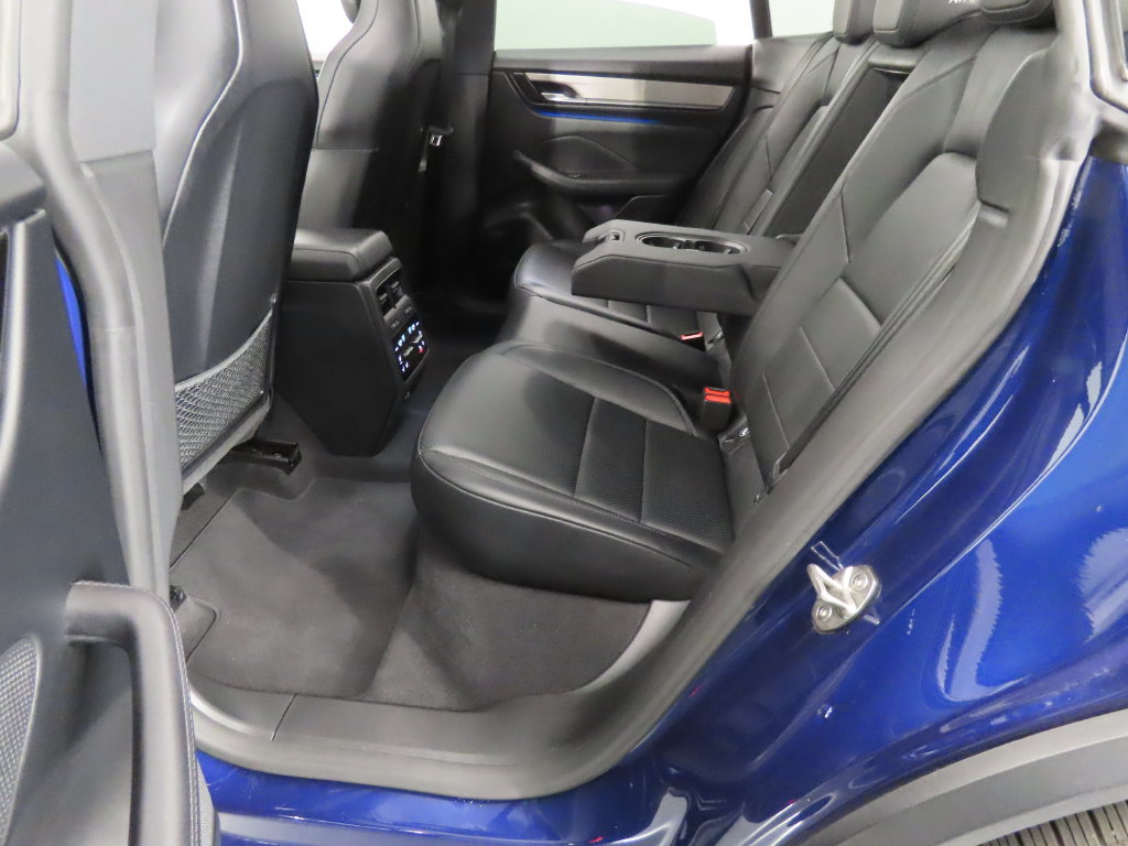 Used 2024 Porsche Macan 4 Electric AWD/4WD image 45