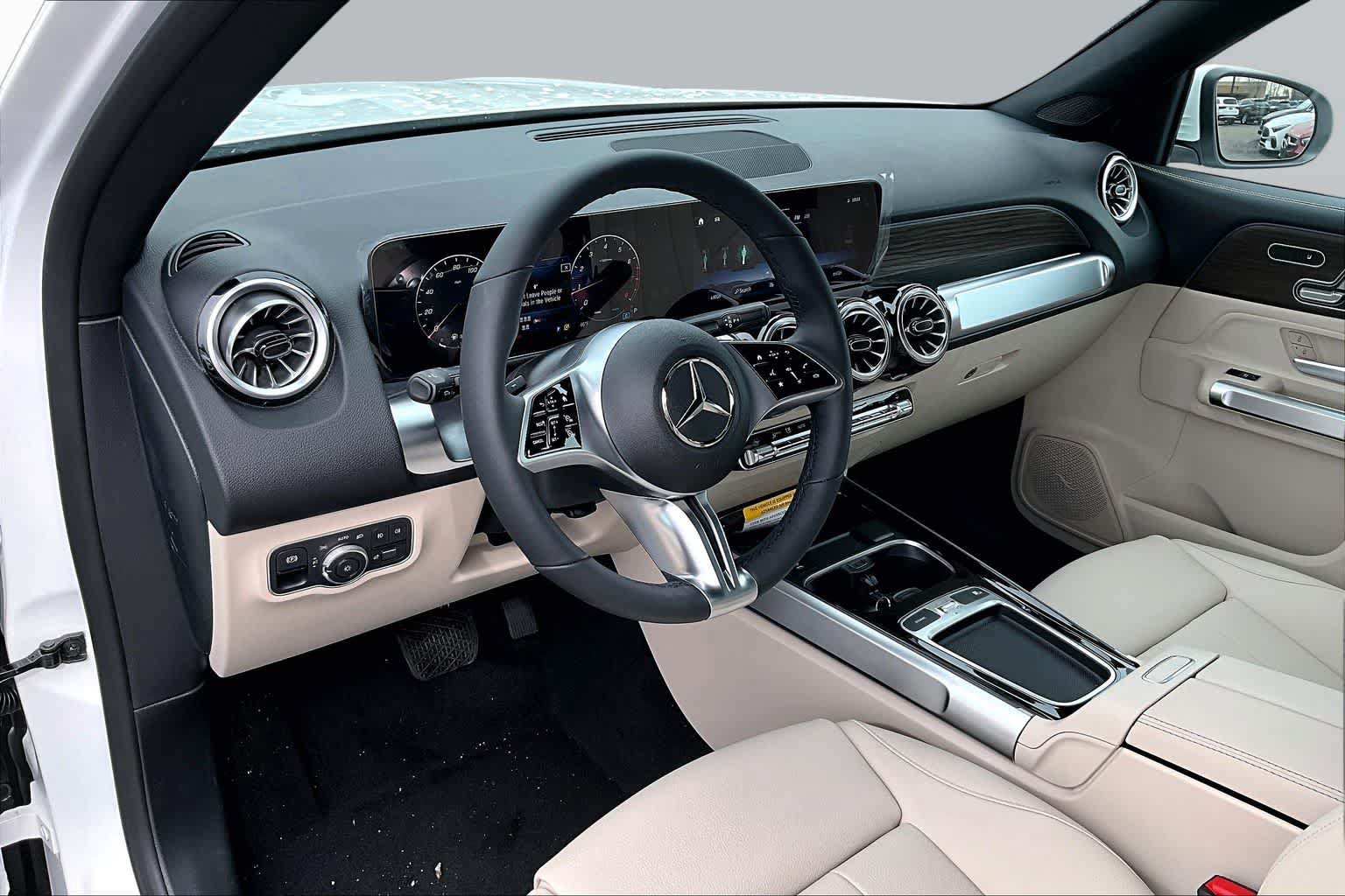 New 2026 Mercedes-Benz GLB 250 4MATIC image 10