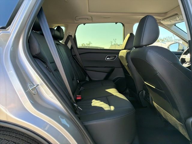 New 2026 Nissan Rogue Platinum w/ Platinum Premium Package AWD/4WD image 14