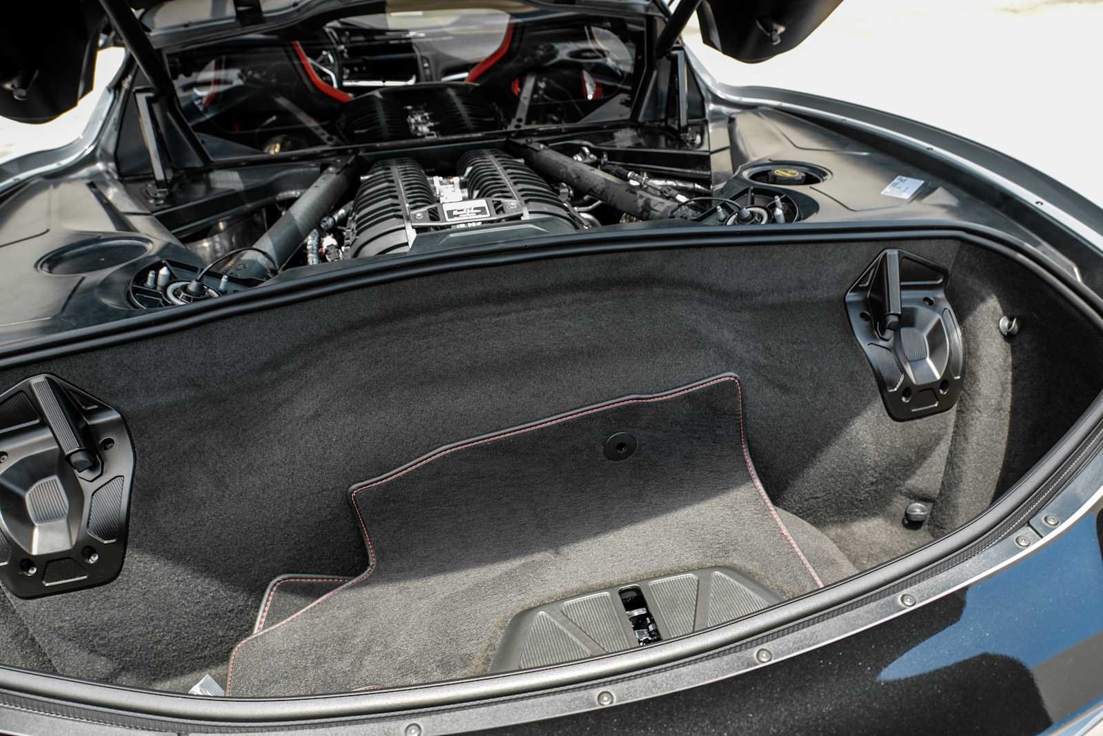 Used 2025 Chevrolet Corvette Z06 RWD image 42