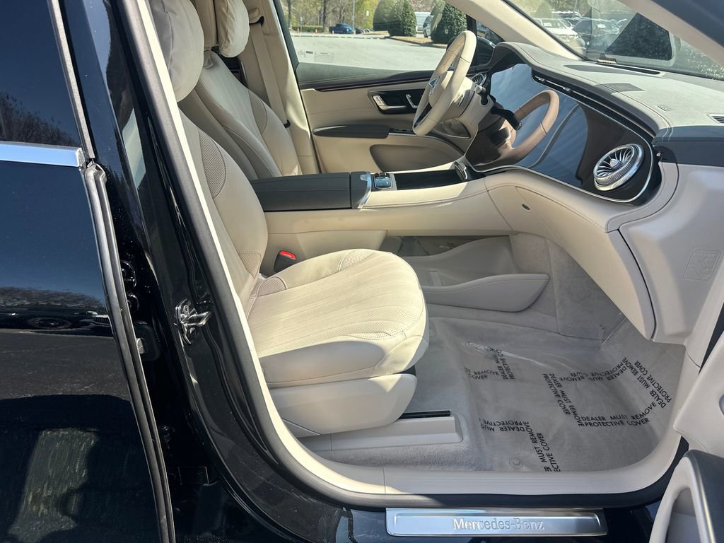 New 2026 Mercedes-Benz EQS 400 4MATIC SUV image 14