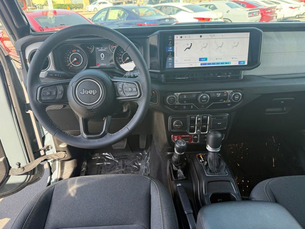 Used 2025 Jeep Wrangler Willys image 37