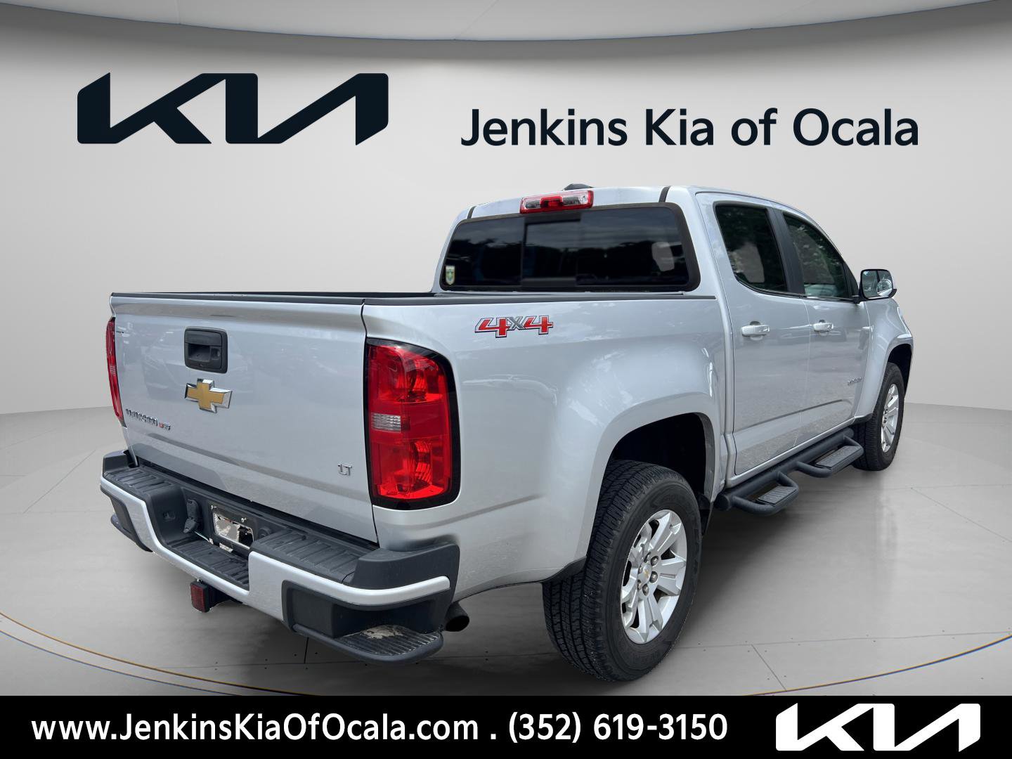 Used 2020 Chevrolet Colorado LT w/ LPO, Premium Interior Package AWD/4WD image 3