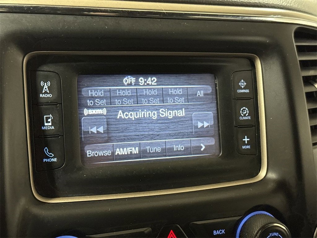 Used 2014 Jeep Grand Cherokee Laredo w/ Quick Order Package 23E image 14