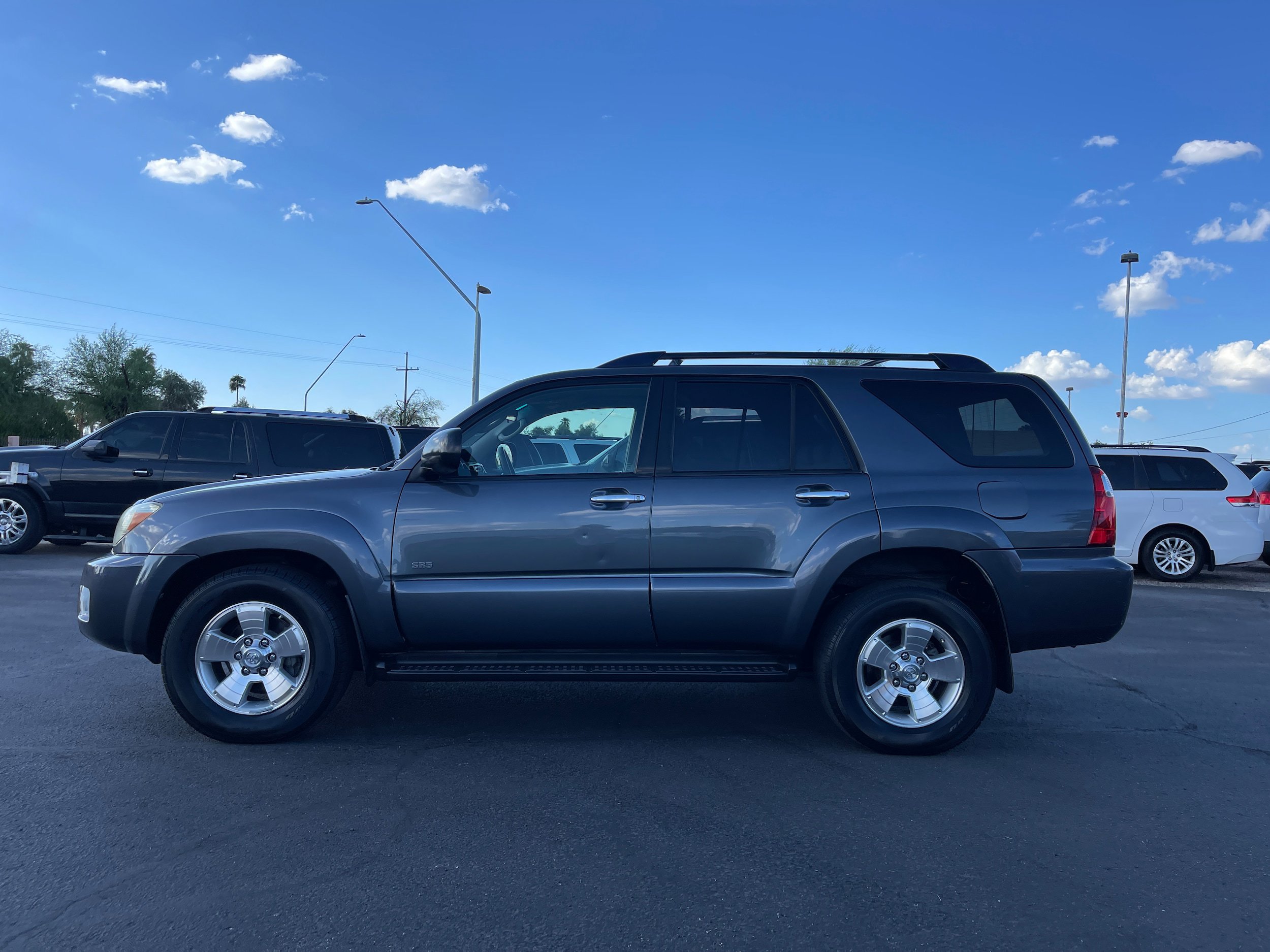 Used 2008 Toyota 4Runner SR5 RWD image 2