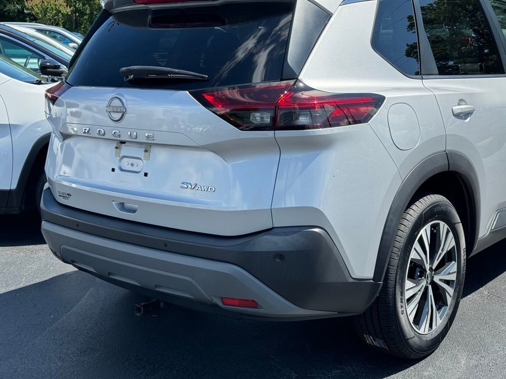 Used 2022 Nissan Rogue SV image 39