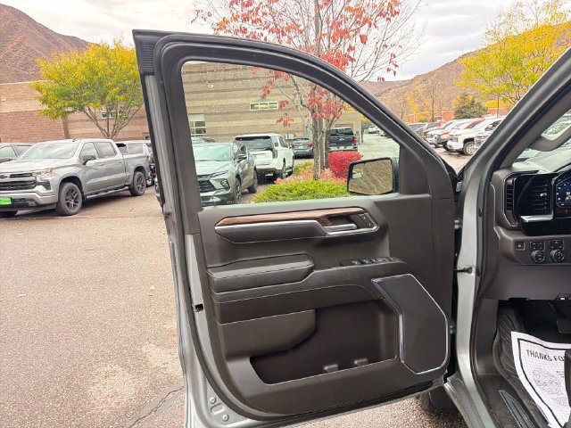 Used 2023 Chevrolet Silverado 1500 LT Trail Boss w/ Protection Package AWD/4WD image 10
