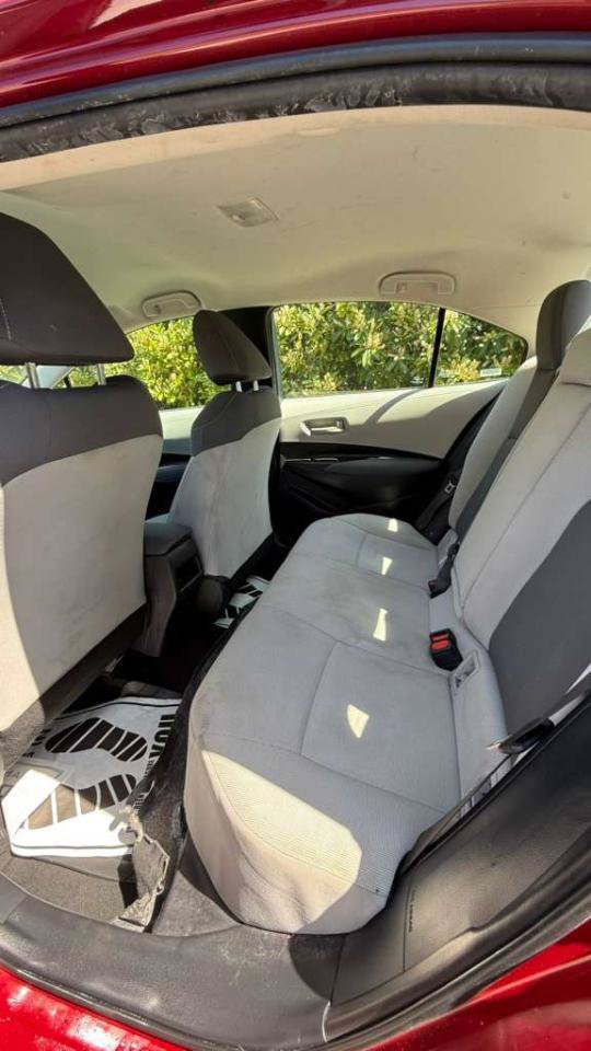 Used 2022 Toyota Corolla LE FWD image 17