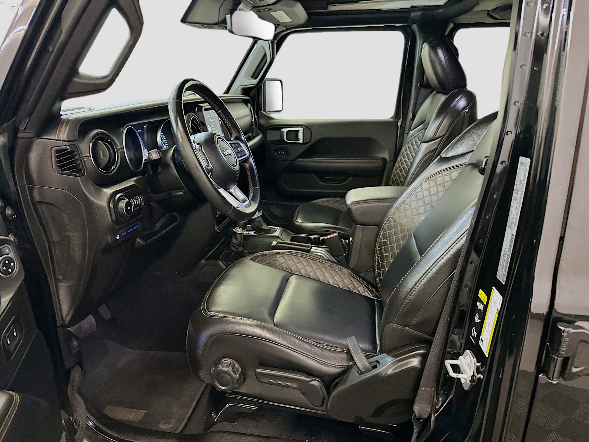 Used 2021 Jeep Wrangler Unlimited Sahara AWD/4WD image 13