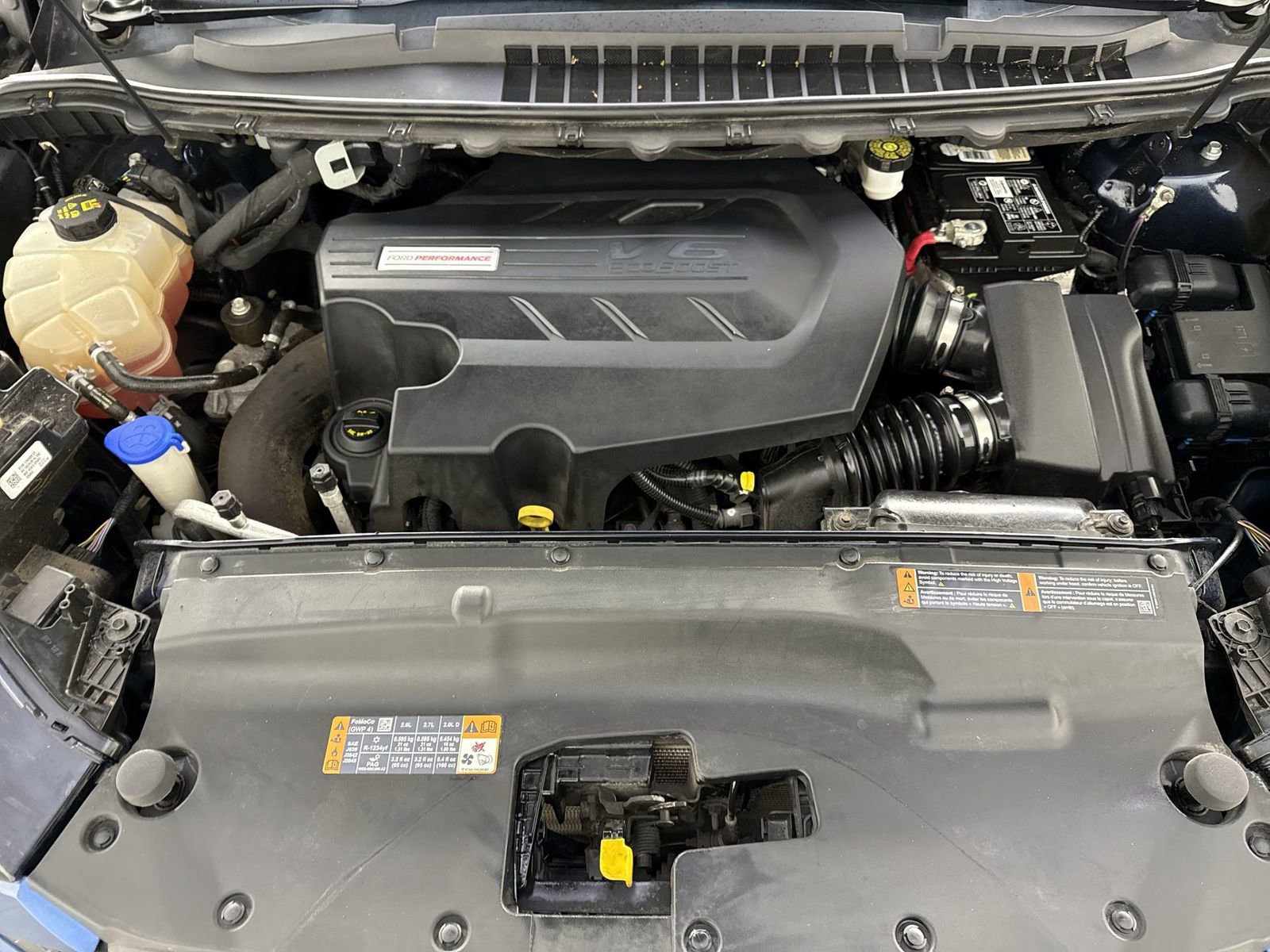 Used 2019 Ford Edge ST image 25