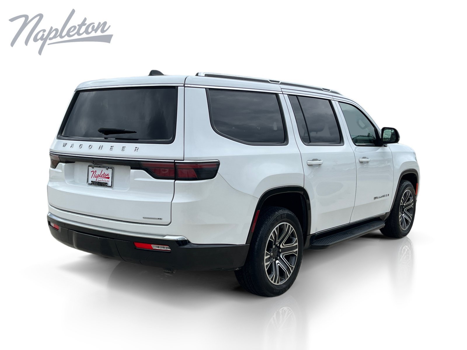 Used 2024 Jeep Wagoneer Series II AWD/4WD image 5