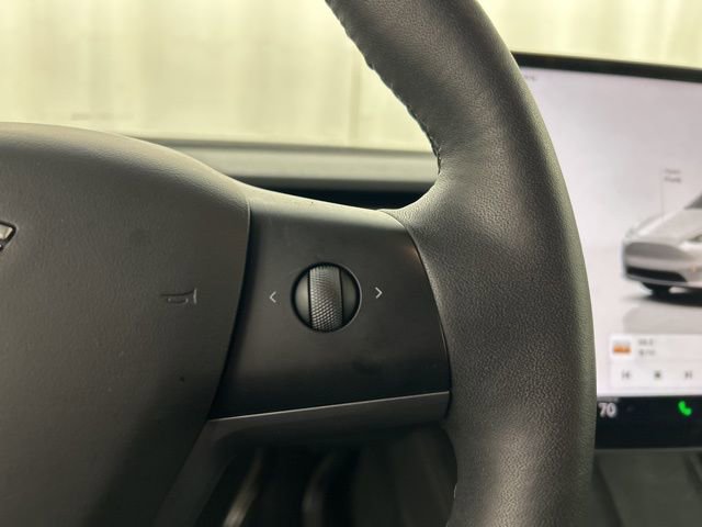 Used 2023 Tesla Model Y Long Range image 10