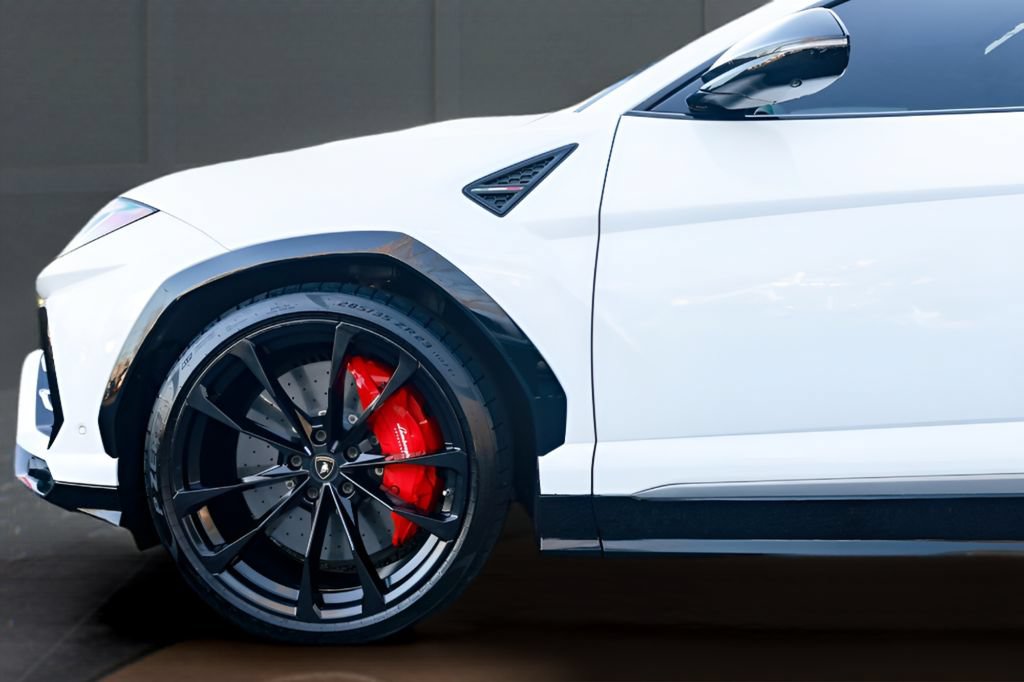 Used 2023 Lamborghini Urus S AWD/4WD image 4