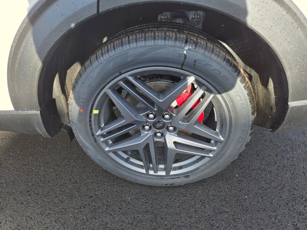 New 2026 Ford Explorer ST image 8