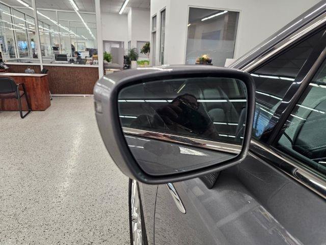 Used 2019 Buick Enclave Essence FWD image 39