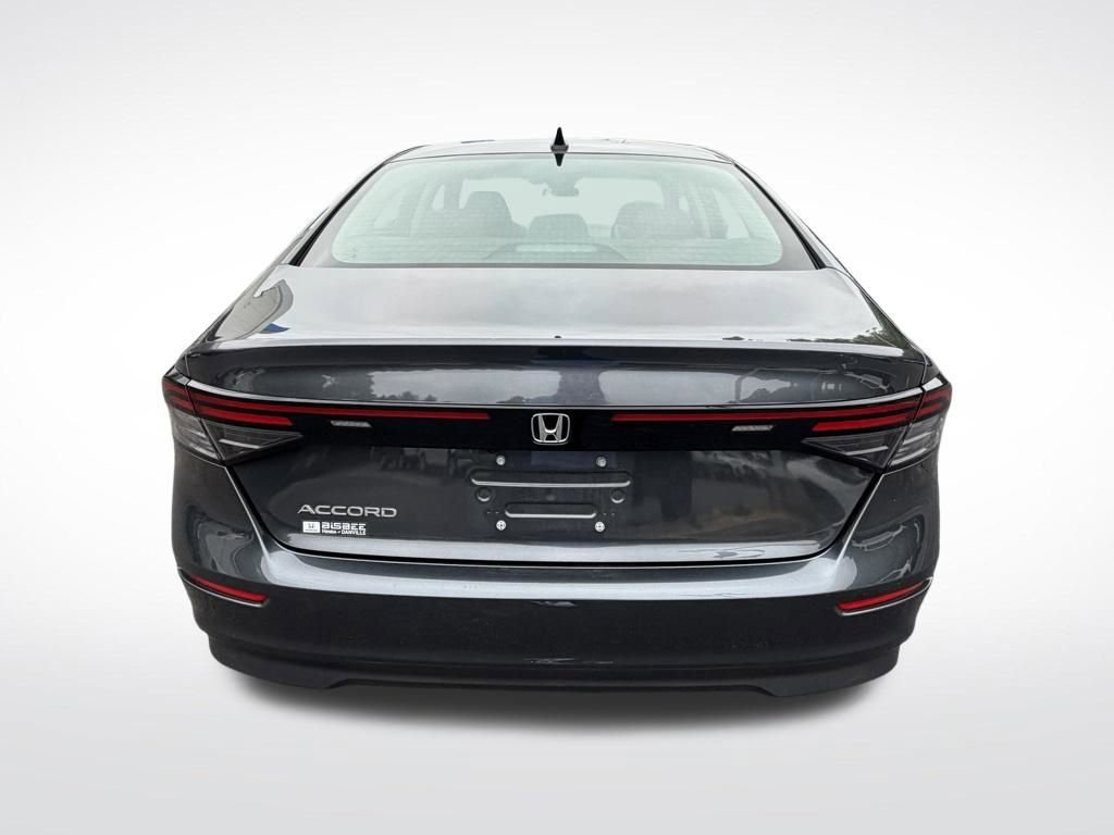 Used 2025 Honda Accord SE image 5