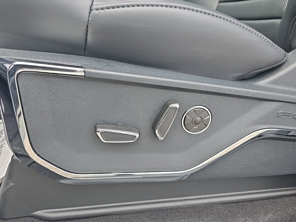 New 2025 Ford F150 Platinum w/ Equipment Group 702A High image 25