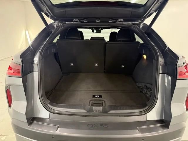 Used 2025 INFINITI QX55 Luxe w/ Accent Package image 8