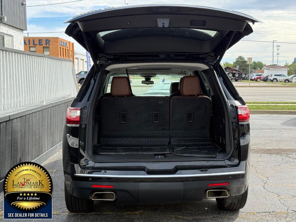 Used 2019 Chevrolet Traverse High Country w/ LPO, Floor Liner Package AWD/4WD image 23