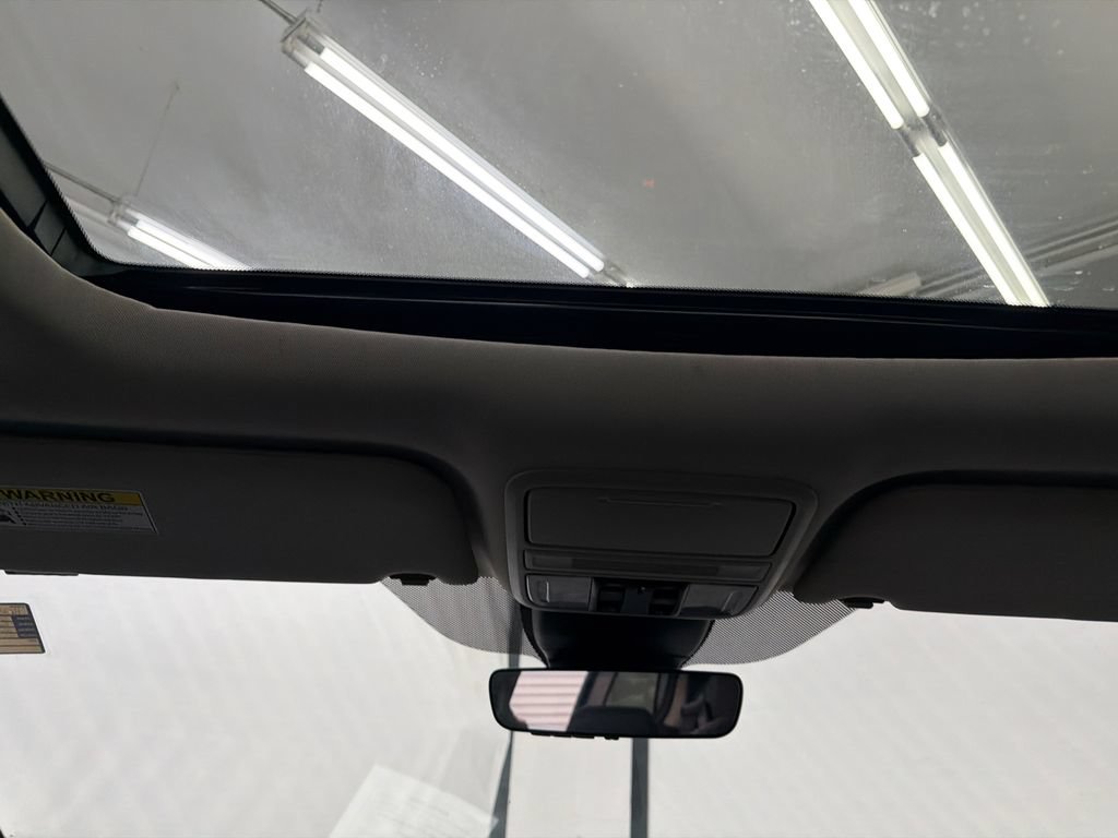 Used 2025 Honda Odyssey EX-L image 24
