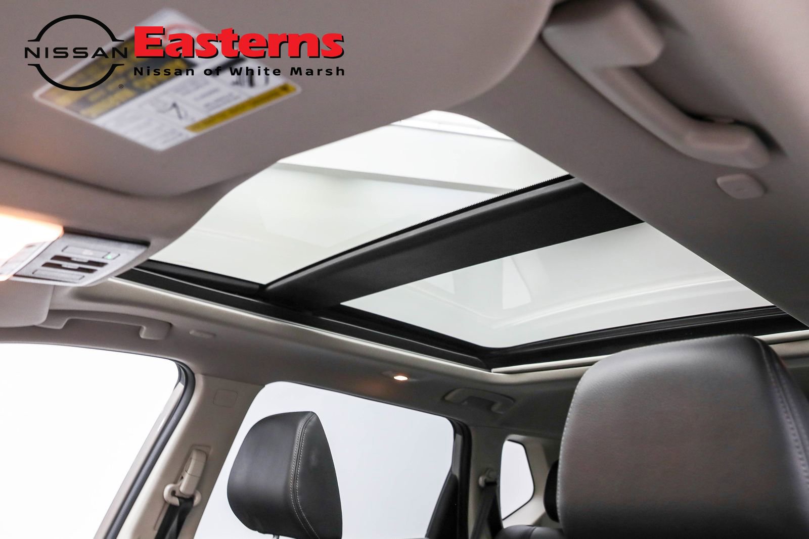 Used 2022 Nissan Rogue SL image 42