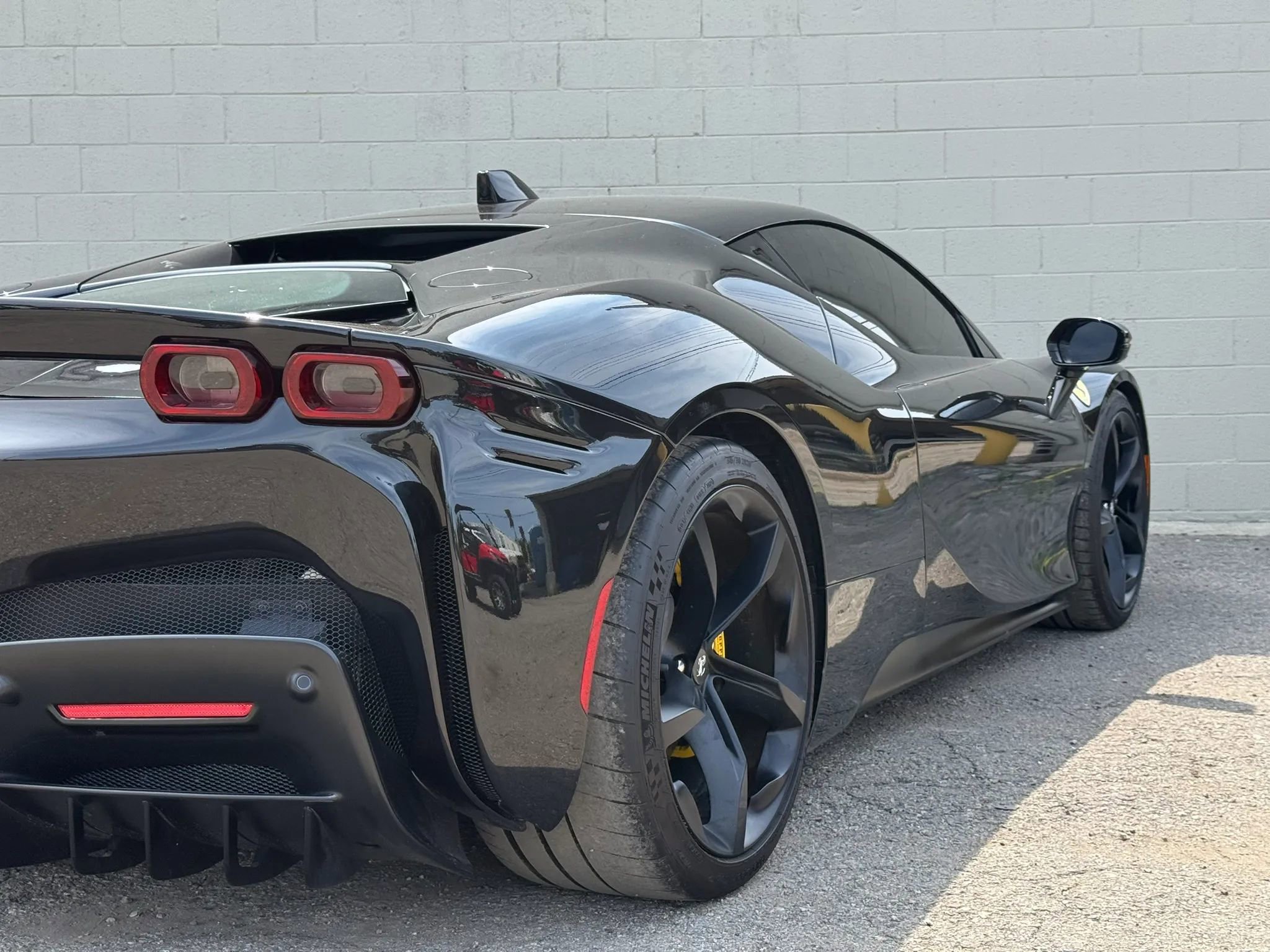 Used 2021 Ferrari SF90 Stradale AWD/4WD image 23