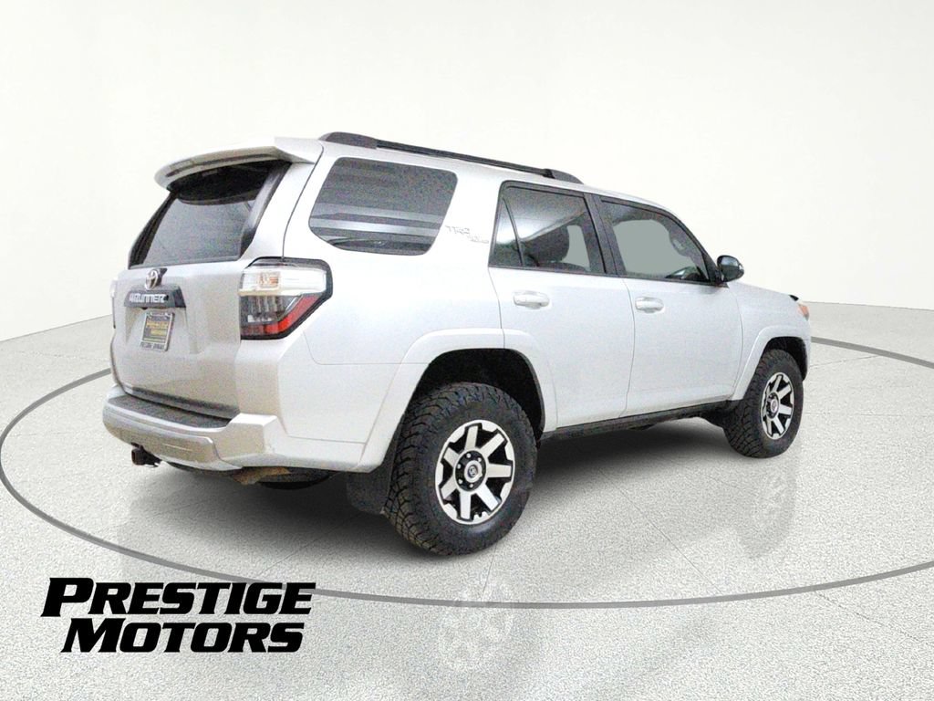 Used 2019 Toyota 4Runner TRD Off-Road Premium AWD/4WD image 8