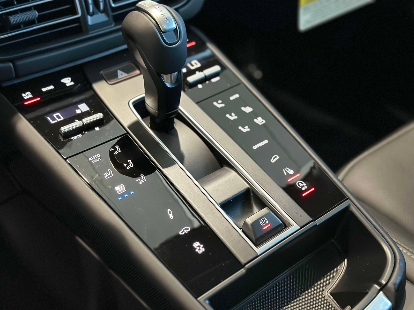 New 2026 Porsche Macan S image 25