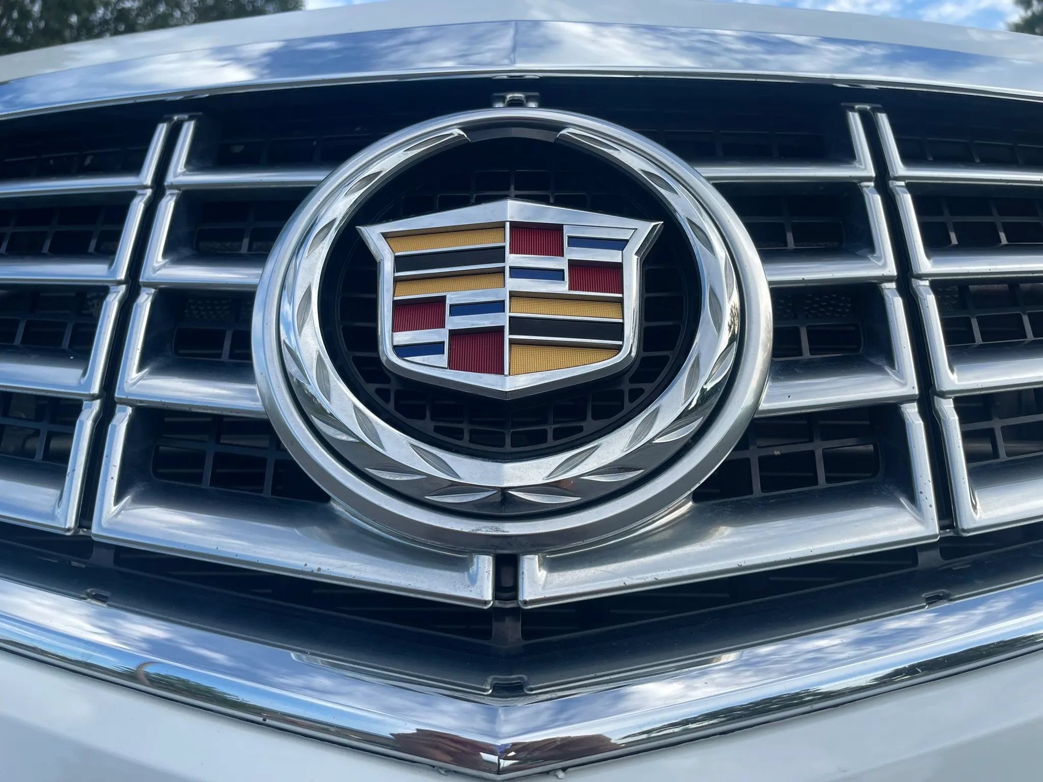 Used 2015 Cadillac SRX Luxury w/ Trailering Package AWD/4WD image 43