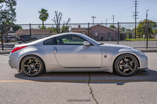 Used 2006 Nissan 350Z Coupe w/ (N93) Cargo Convenience Pkg image 9