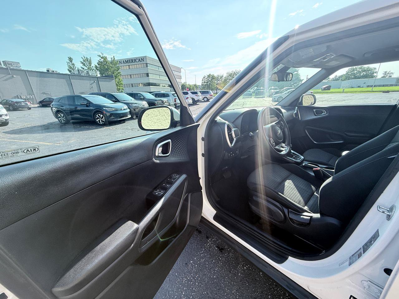 Used 2020 Kia Soul S FWD image 9
