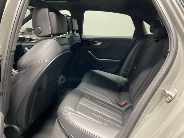 Used 2023 Audi A4 2.0T Premium w/ Convenience Package AWD/4WD image 19