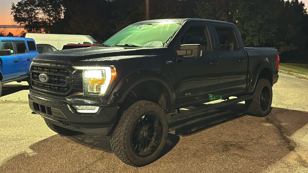 Used 2022 Ford F150 XLT w/ Equipment Group 302A High AWD/4WD image 3