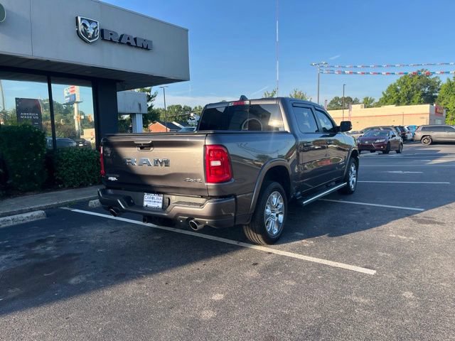 Used 2025 RAM 1500 Big Horn AWD/4WD image 3