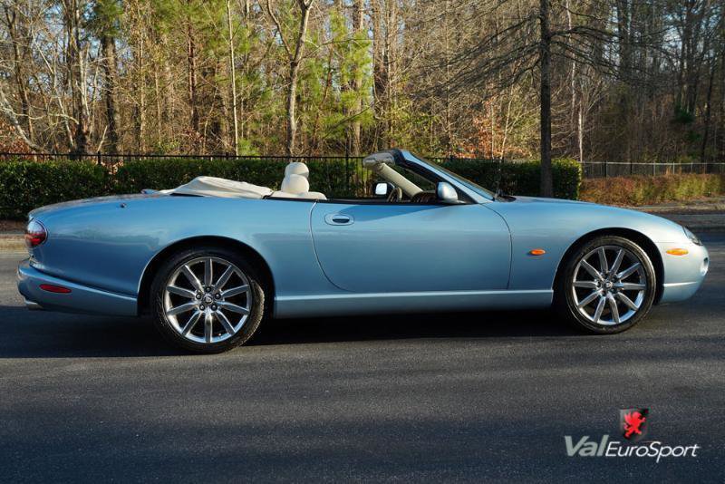 Used 2006 Jaguar XK8 Convertible image 27