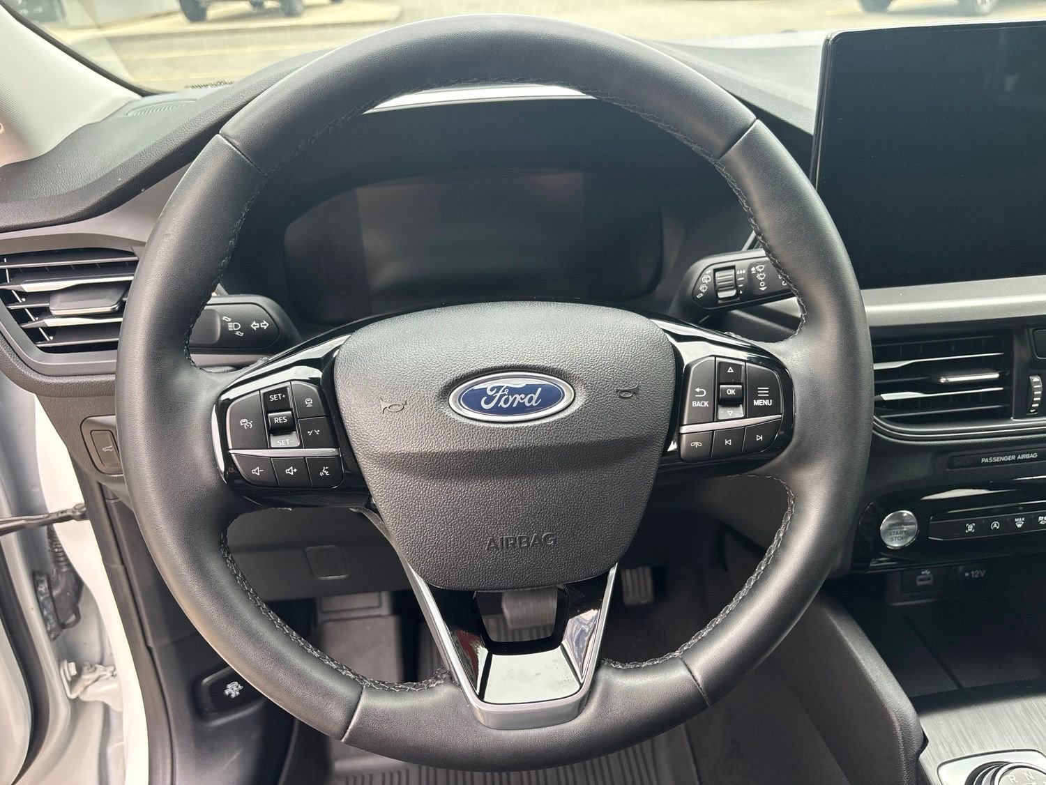 Used 2023 Ford Escape Active w/ Tech Pack #1 AWD/4WD image 17