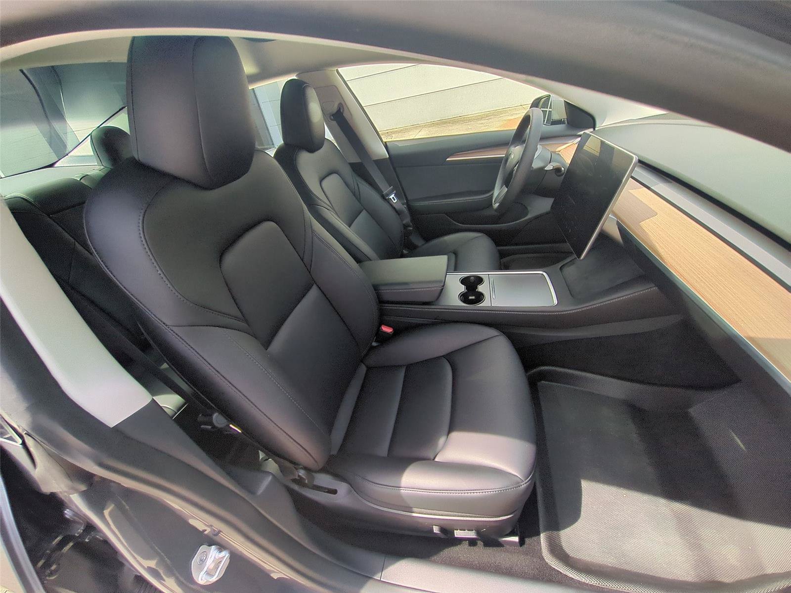 Used 2023 Tesla Model 3 Standard Range RWD image 31