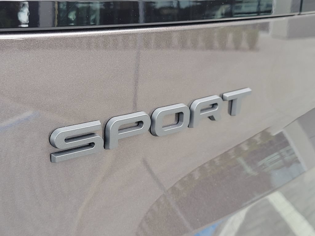 New 2026 Land Rover Range Rover Sport Dynamic SE AWD/4WD image 10