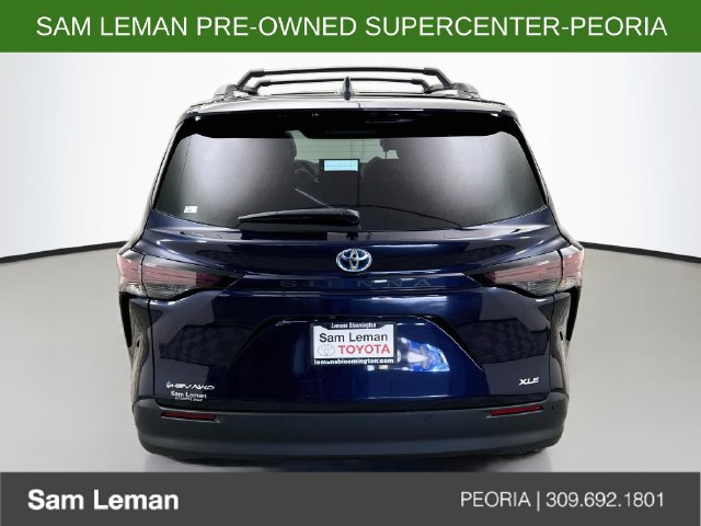 Used 2025 Toyota Sienna XLE w/ XLE Plus Package AWD/4WD image 6