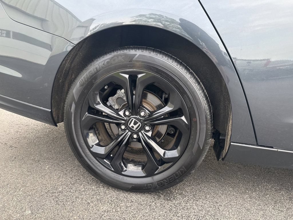 Used 2025 Honda Accord SE image 9