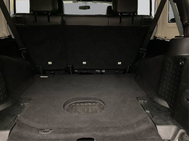 Used 2018 Jeep Wrangler Unlimited Altitude image 13