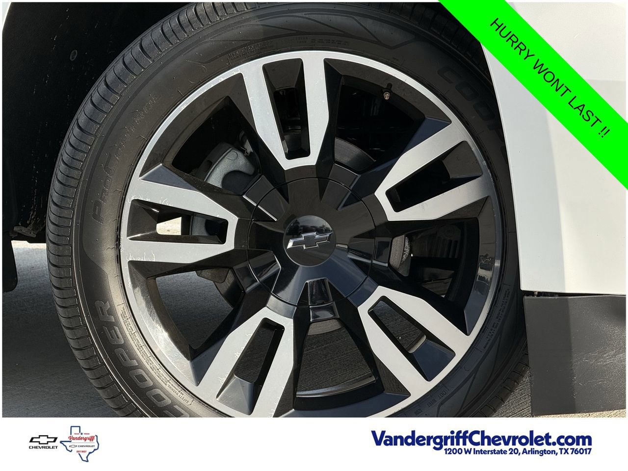 Used 2018 Chevrolet Tahoe Premier AWD/4WD image 10