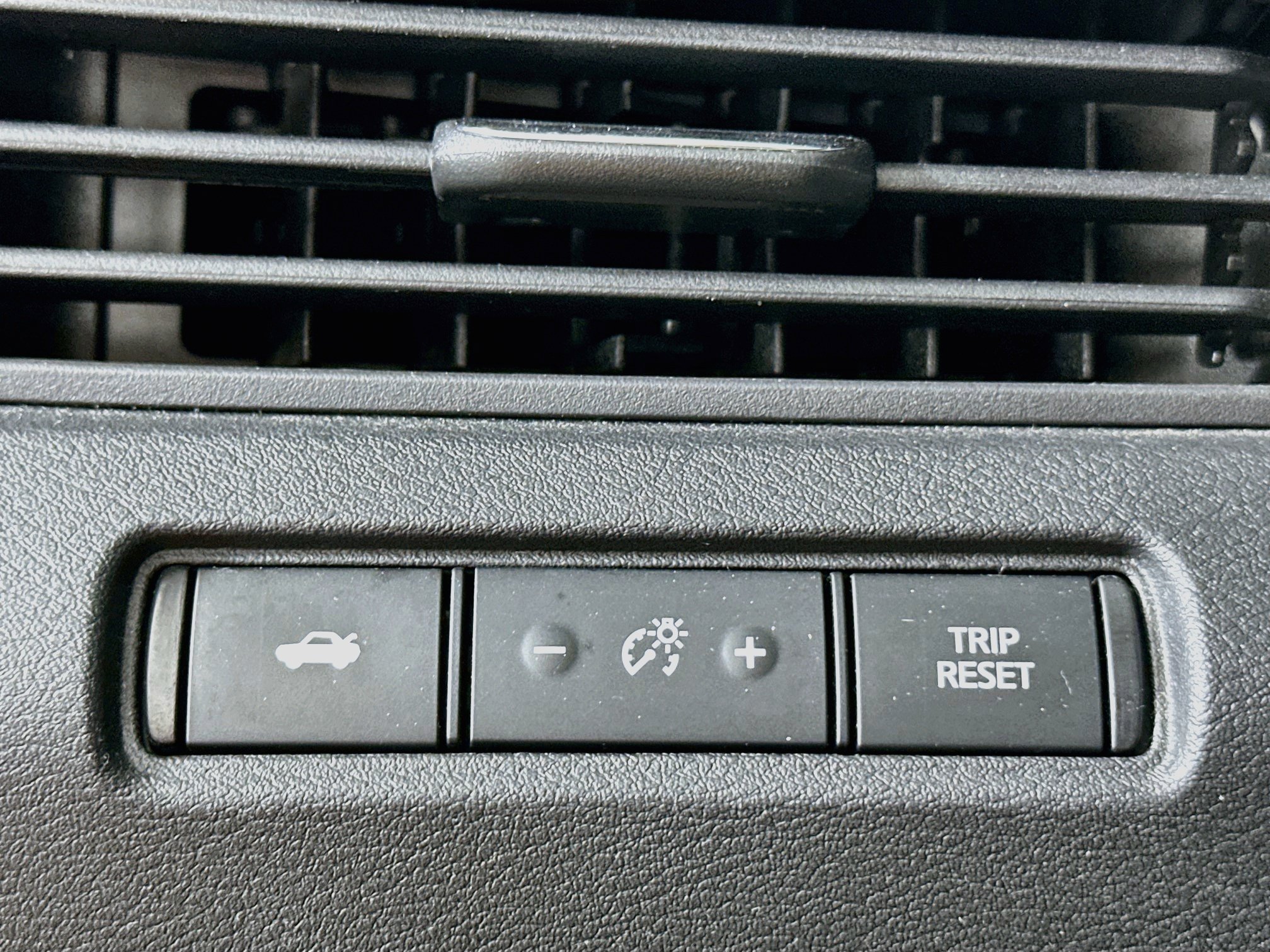 Used 2022 Nissan Altima 2.5 SV FWD image 17